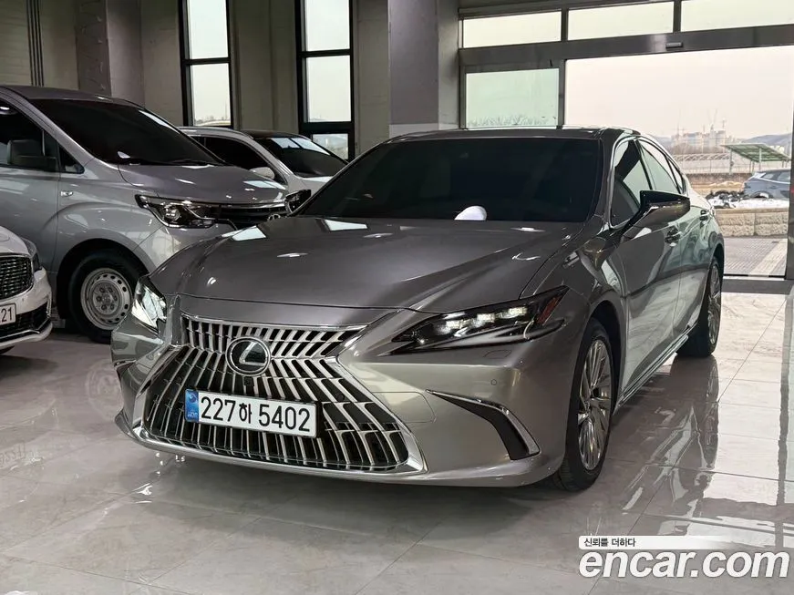Lexus ES 2026 из KR, фото 1