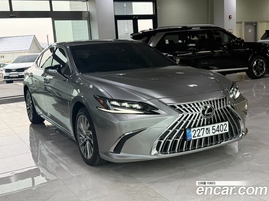 Lexus ES 2026 из KR, фото 2
