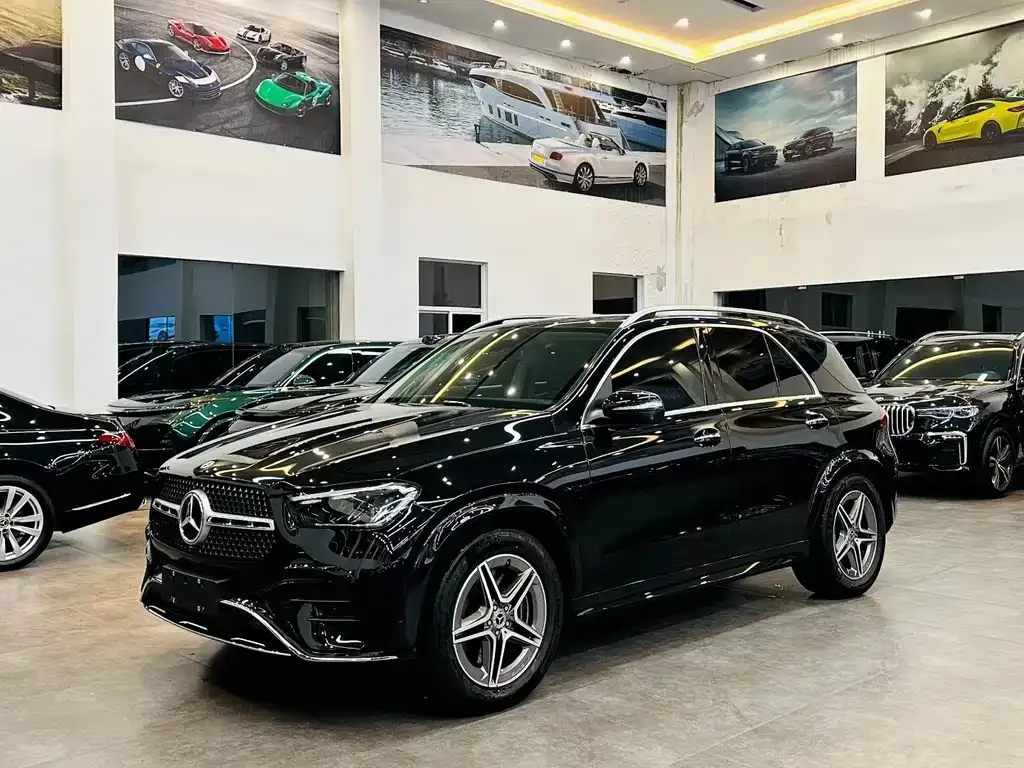 Mercedes-Benz GLE — фото 1