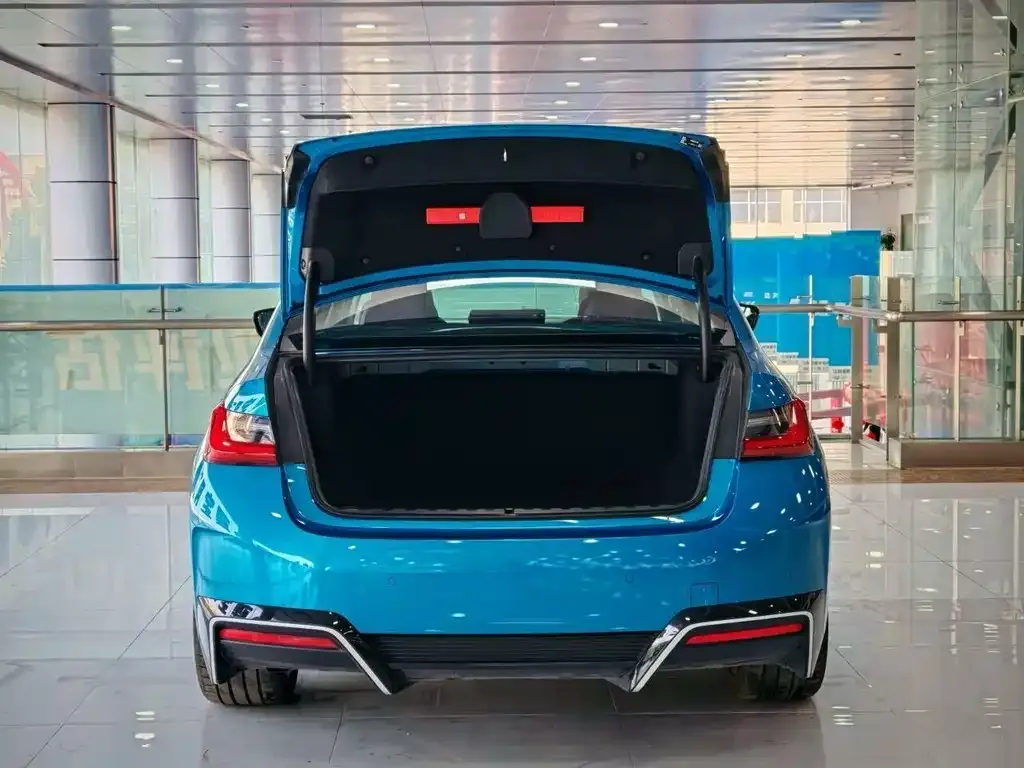 BMW i3 2024 из CN, фото 7