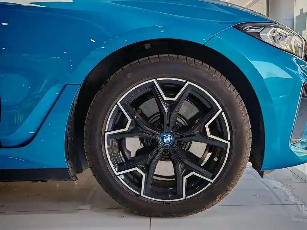 BMW i3 2024 из CN, фото 6