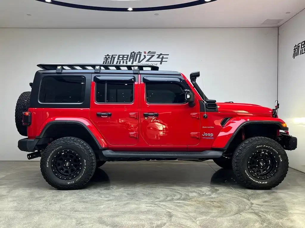 Jeep Wrangler PHEV — фото 4