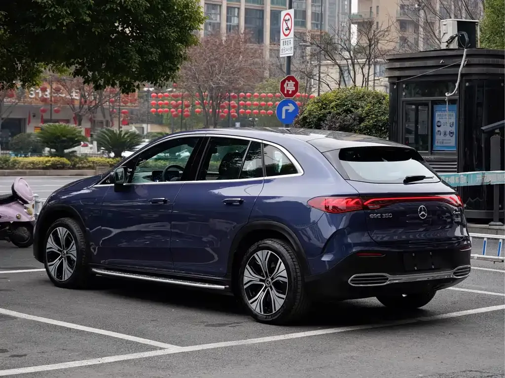 Mercedes-Benz EQE SUV 2023 из CN, фото 7