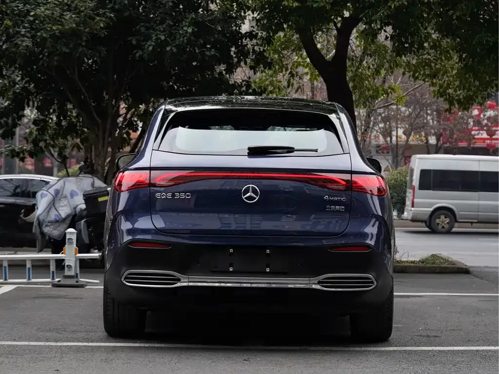 Mercedes-Benz EQE SUV 2023 из CN, фото 8