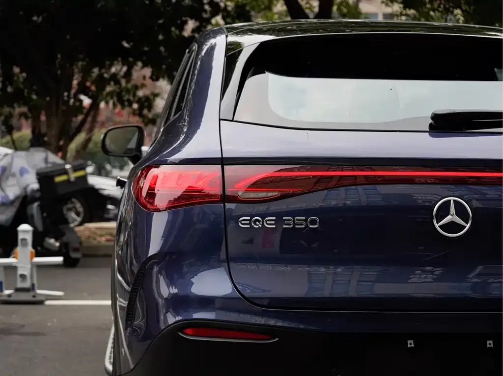 Mercedes-Benz EQE SUV 2023 из CN, фото 2