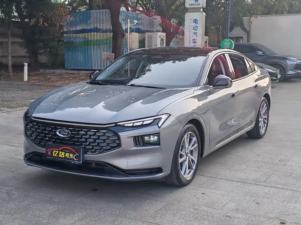 Ford Mondeo 2023 из CN, фото 1