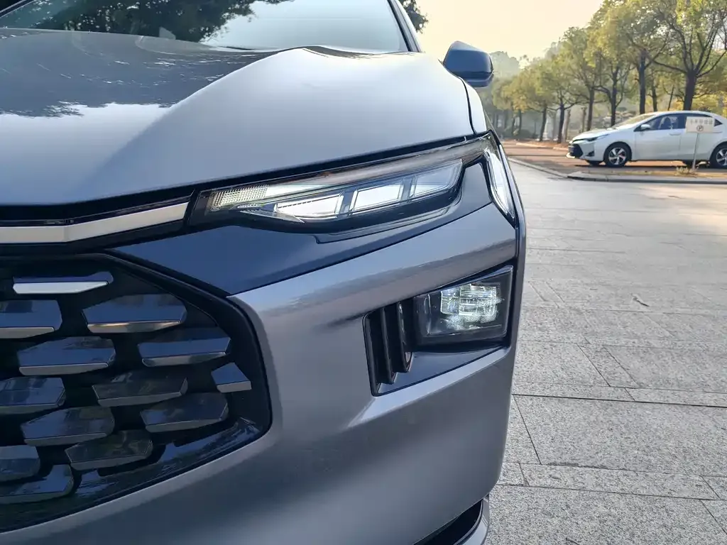Ford Mondeo 2023 из CN, фото 2