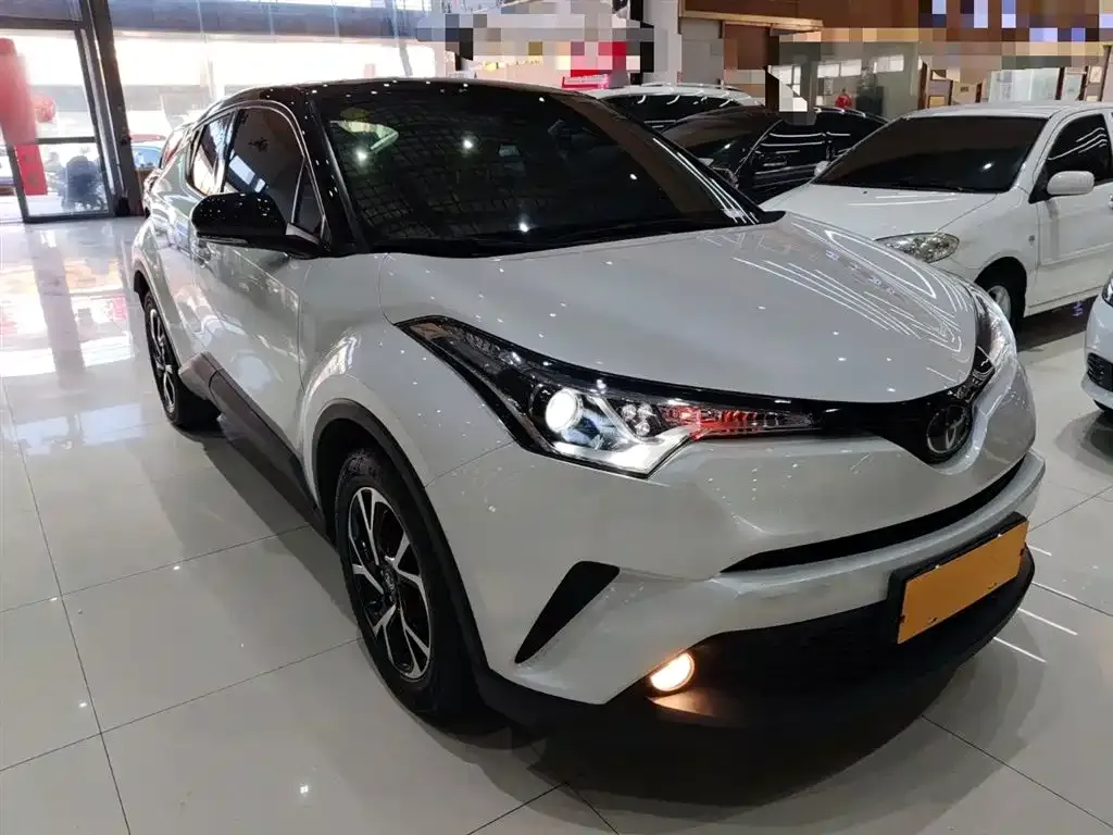 Toyota C-HR — фото 4