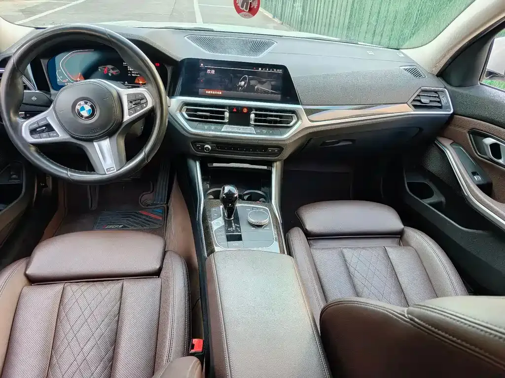 BMW 3 Series 2022 из CN, фото 8