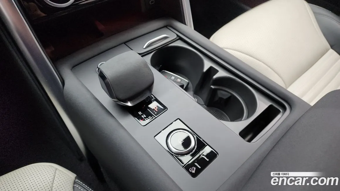 Land Rover Discovery 2023 из KR, фото 9