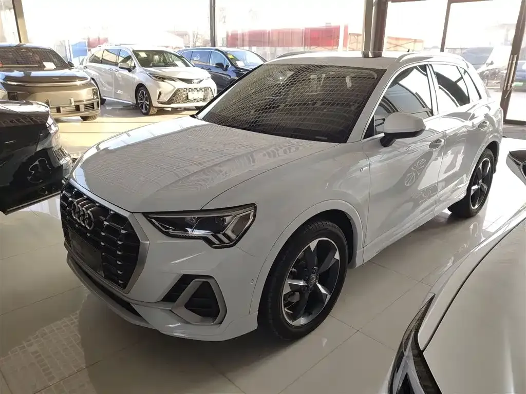 Audi Q3 2021 из CN, фото 1