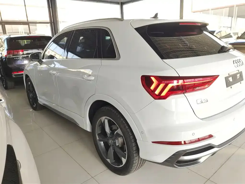 Audi Q3 2021 из CN, фото 8