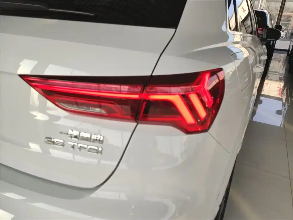 Audi Q3 2021 из CN, фото 5