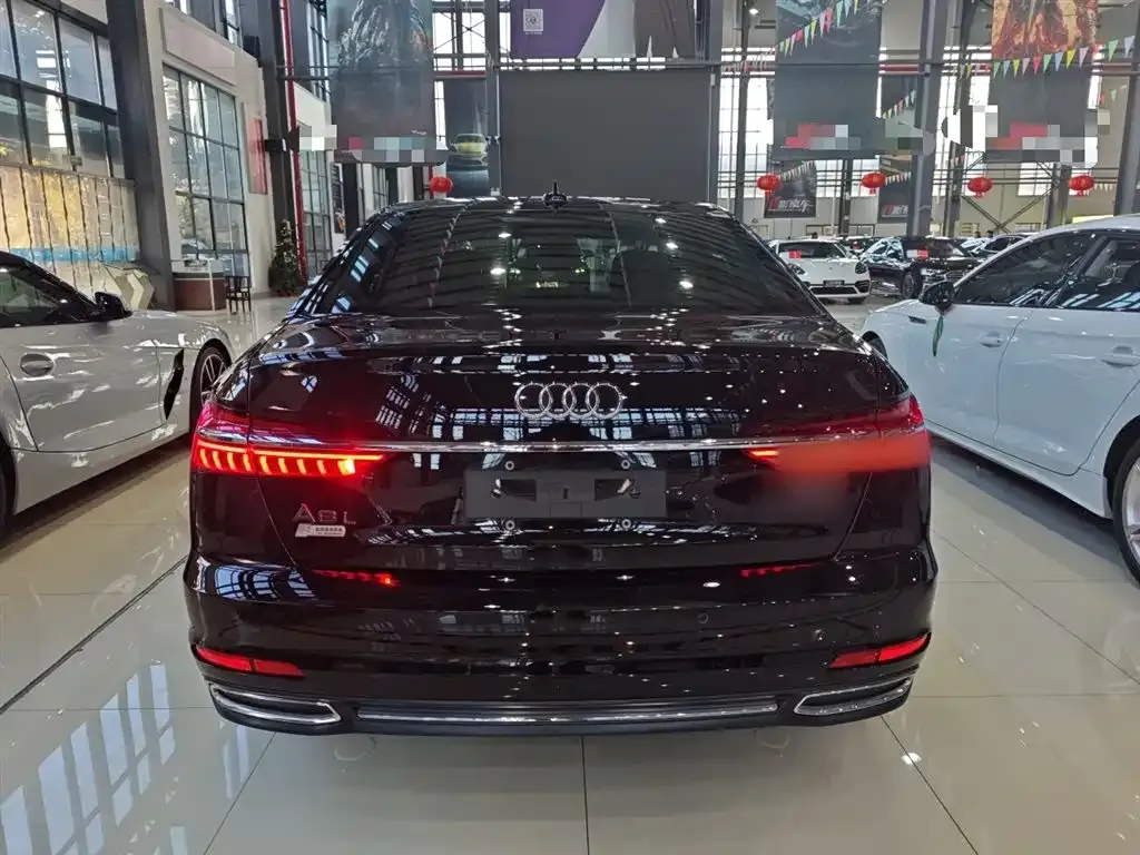 Audi A6L — фото 9