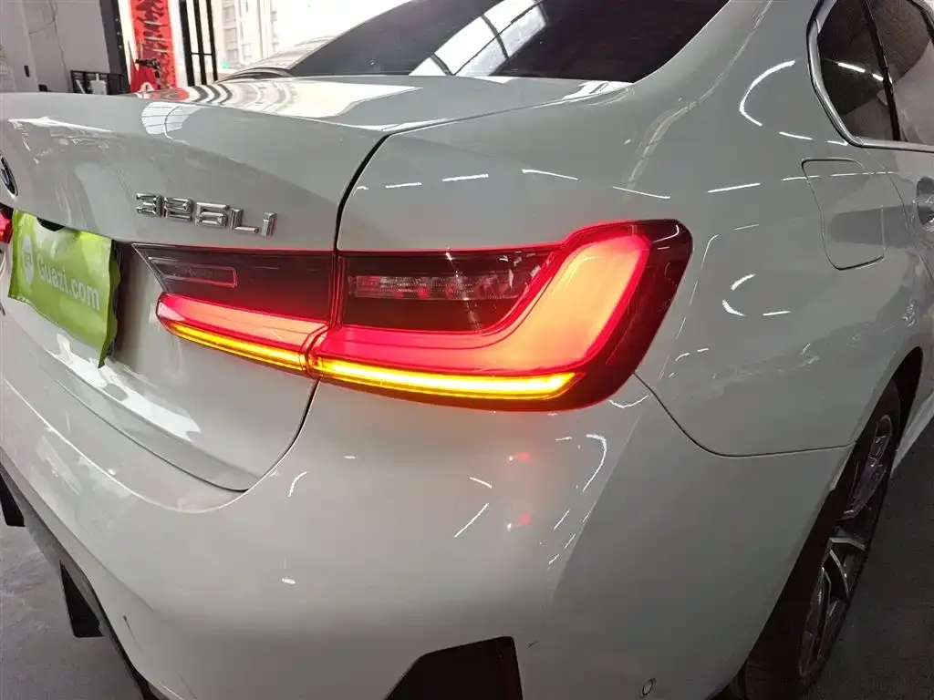 BMW 3 Series 2023 из CN, фото 2