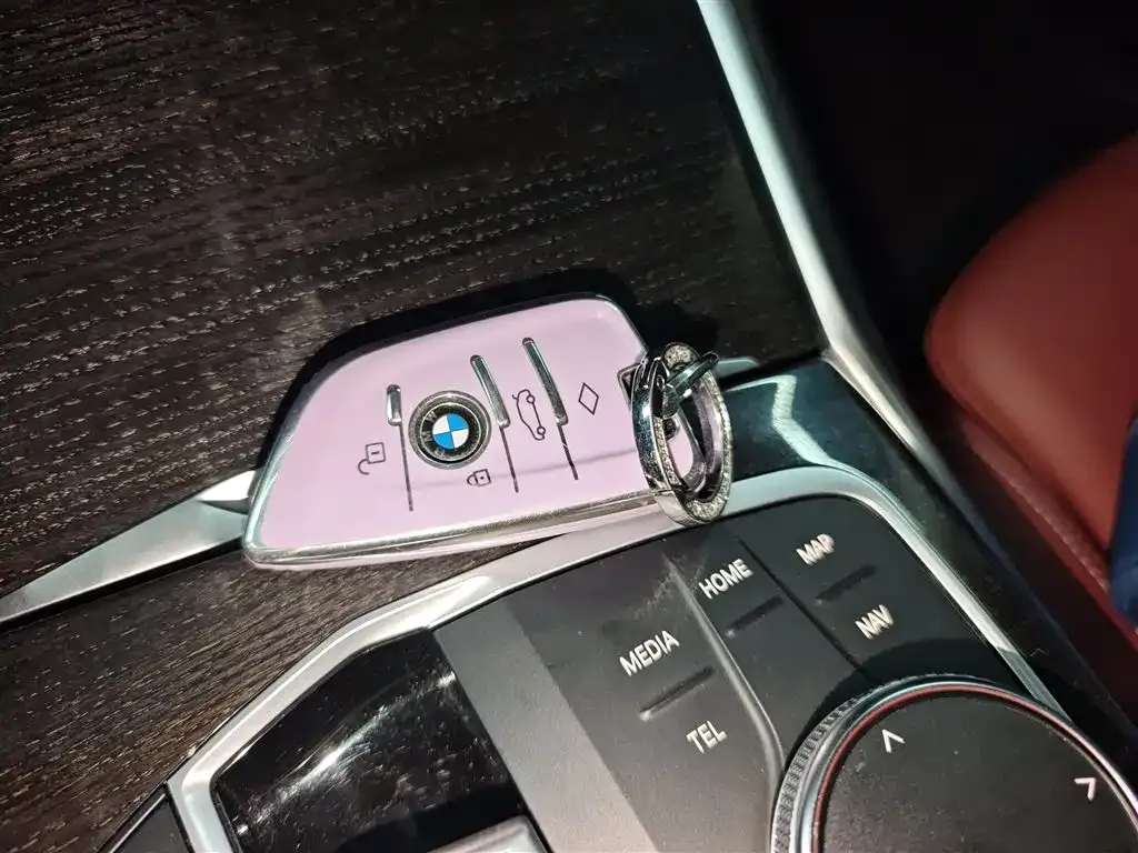 BMW 3 Series 2023 из CN, фото 8