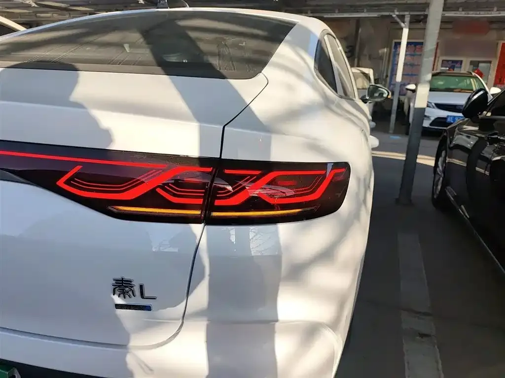 BYD Qin L — фото 2