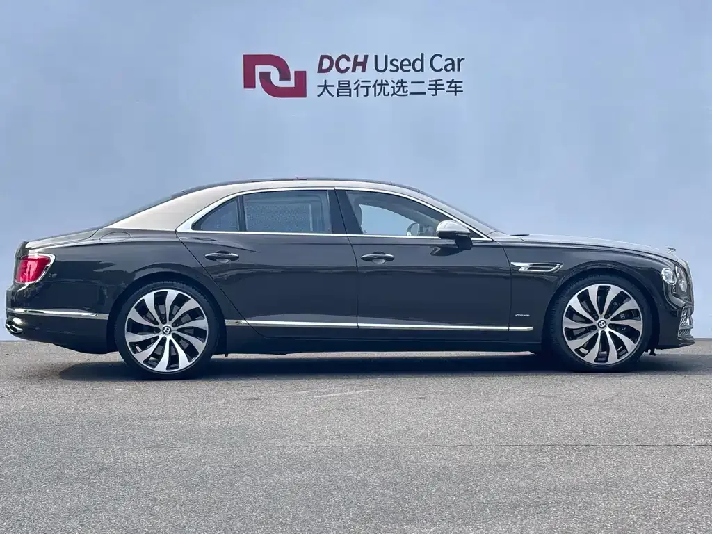 Bentley Flying Spur 2024 из CN, фото 10
