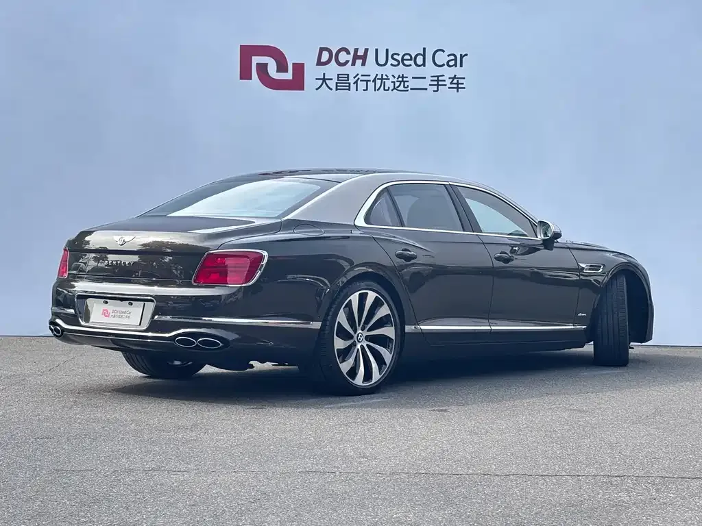 Bentley Flying Spur 2024 из CN, фото 7