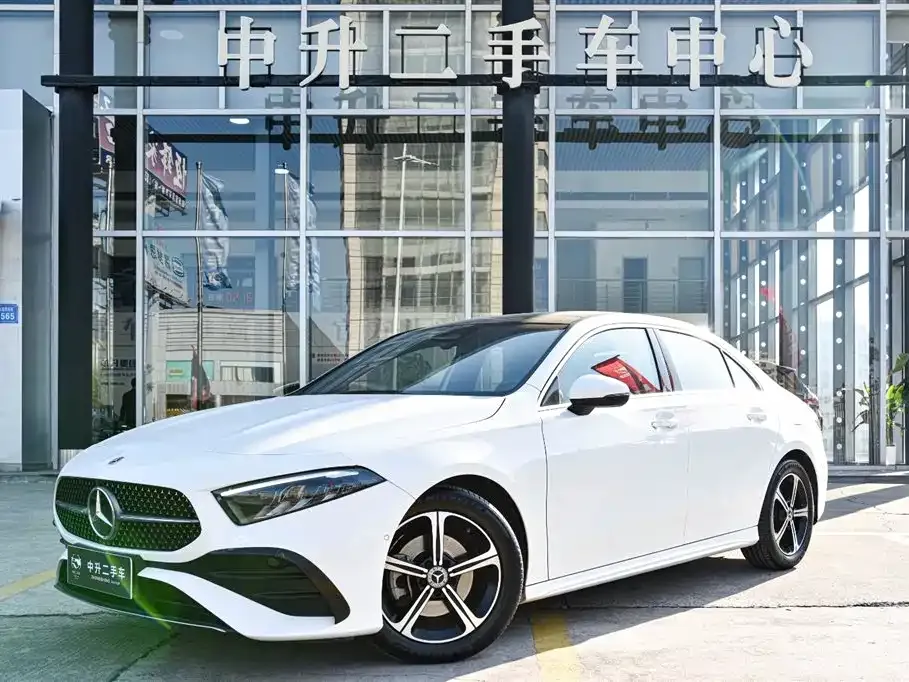 Mercedes-Benz A-Class 2024 из CN, фото 1