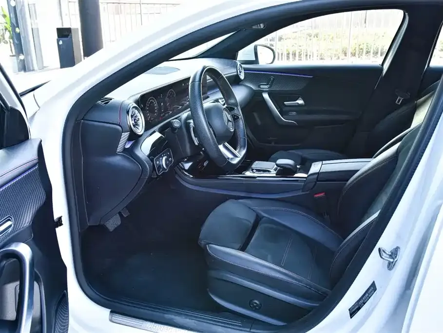 Mercedes-Benz A-Class 2024 из CN, фото 7