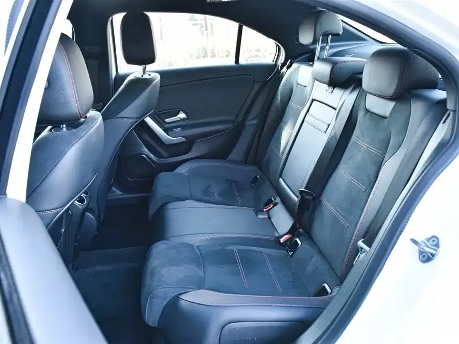 Mercedes-Benz A-Class 2024 из CN, фото 3