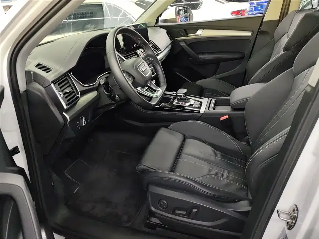 Audi Q5L 2023 из CN, фото 5