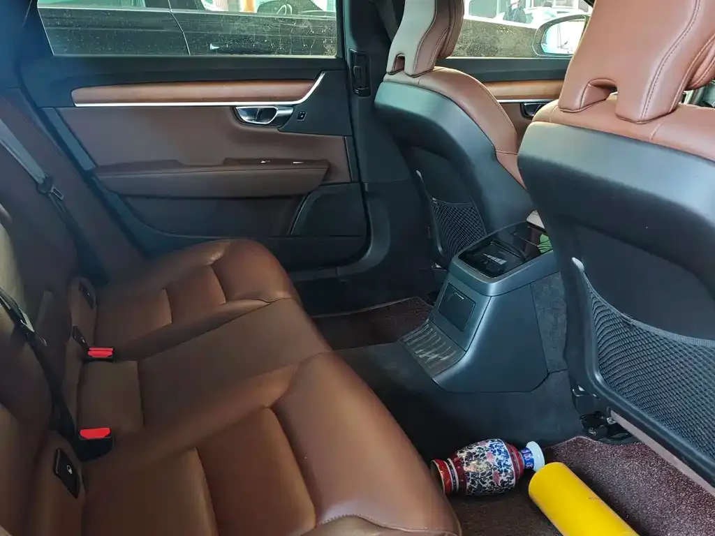 Volvo S90 PHEV 2021 из CN, фото 7
