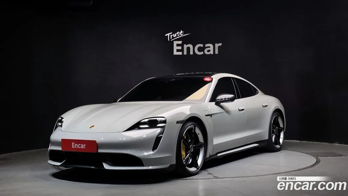 Porsche Taycan
