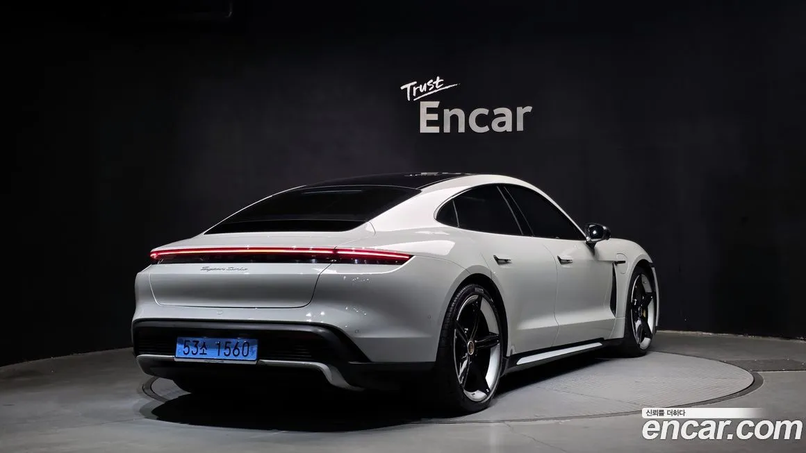 Porsche Taycan 2021 из KR, фото 8
