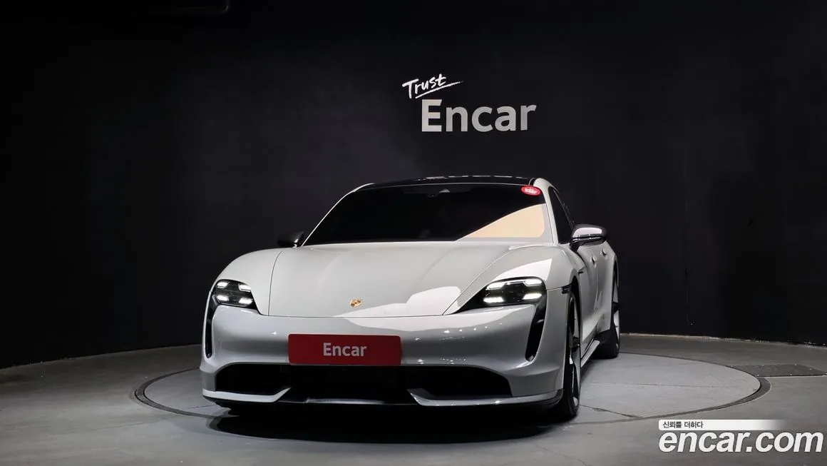 Porsche Taycan 2021 из KR, фото 7