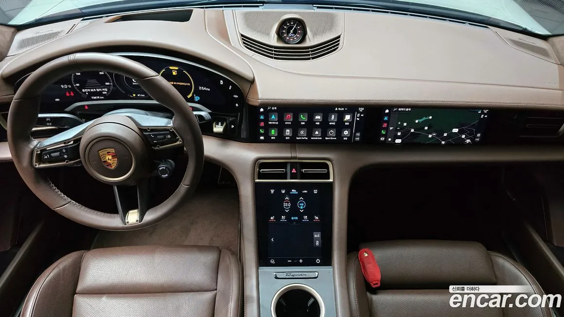 Porsche Taycan 2021 из KR, фото 2
