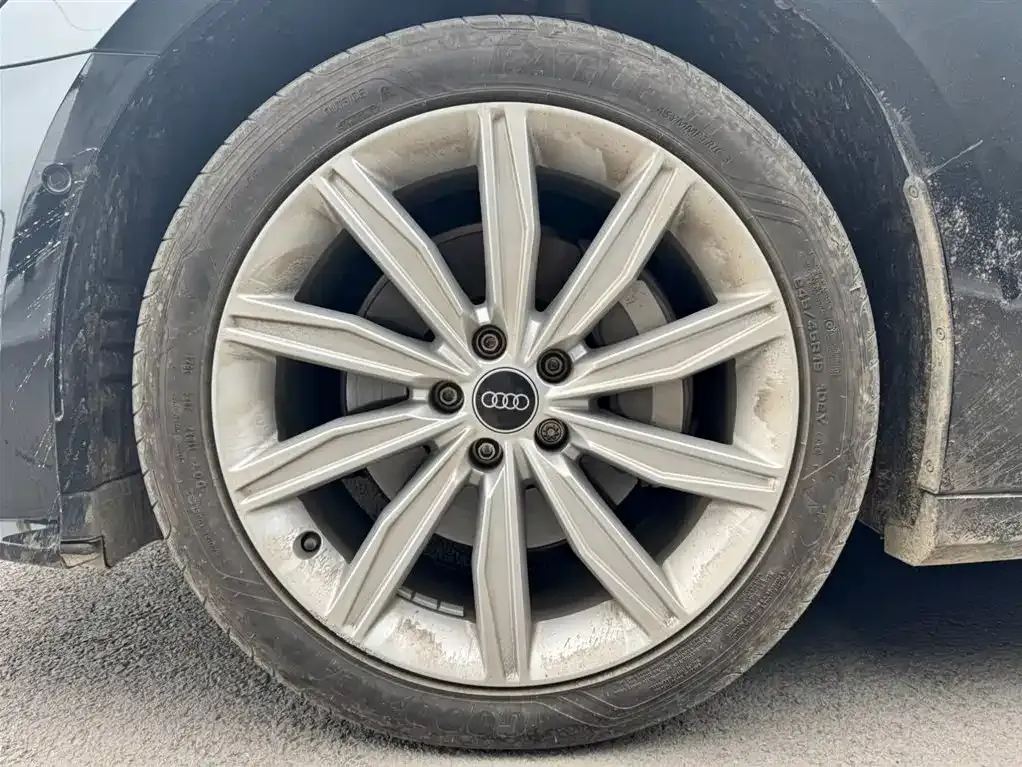 Audi A6L 2025 из CN, фото 10