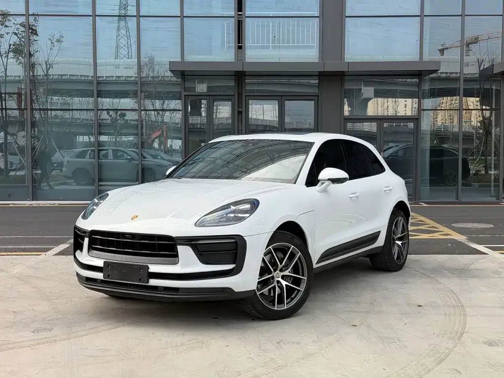 Porsche Macan — фото 1