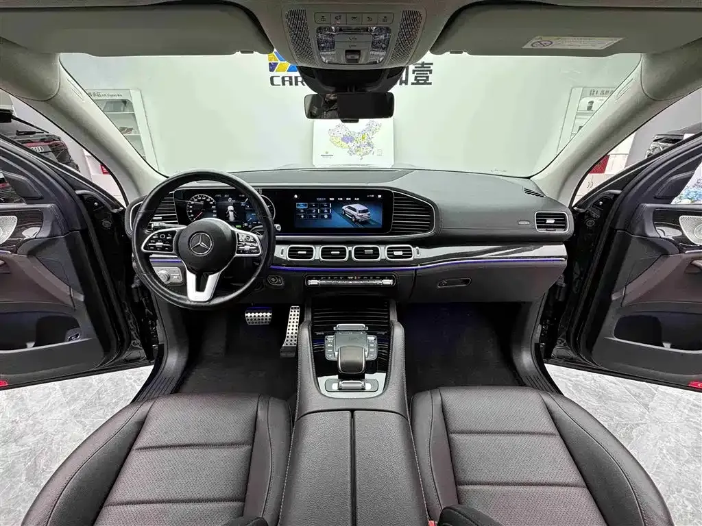 Mercedes-Benz GLS — фото 9