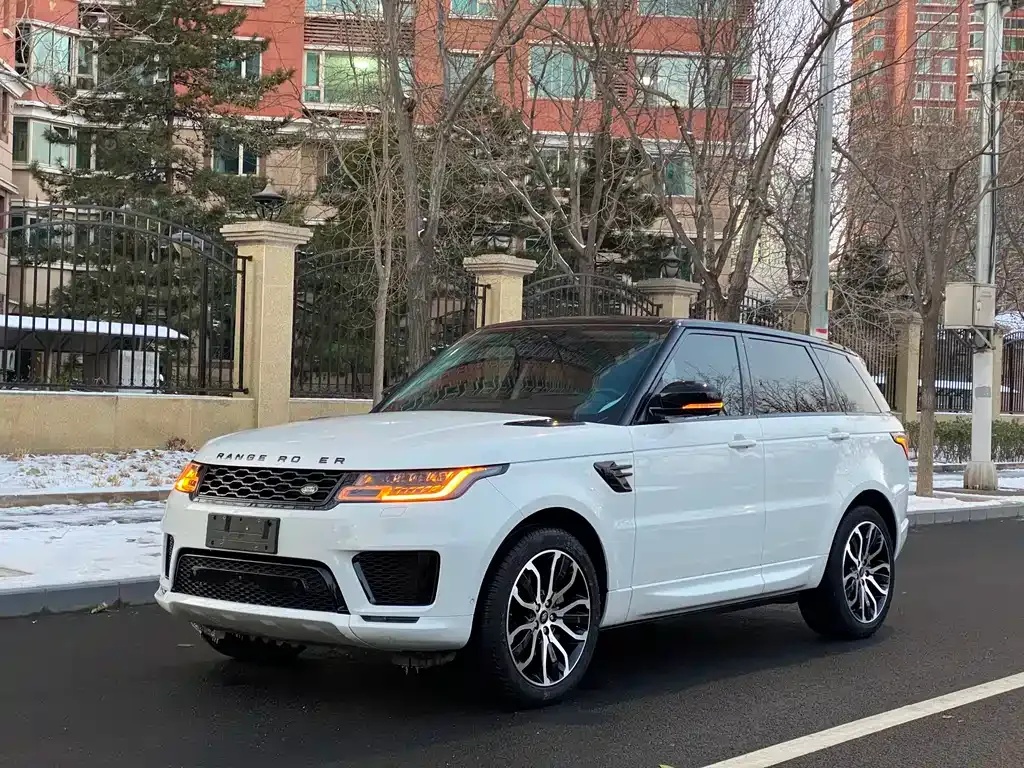 Land Rover Sport — фото 1