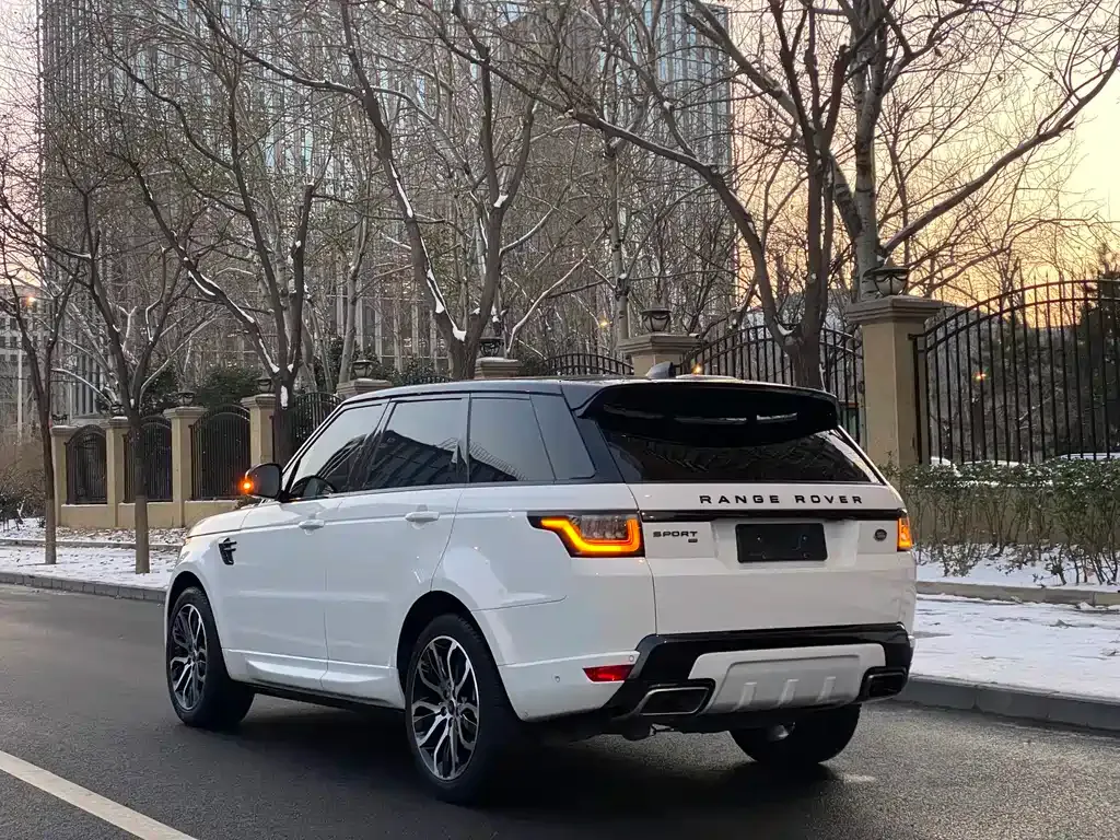 Land Rover Sport — фото 10