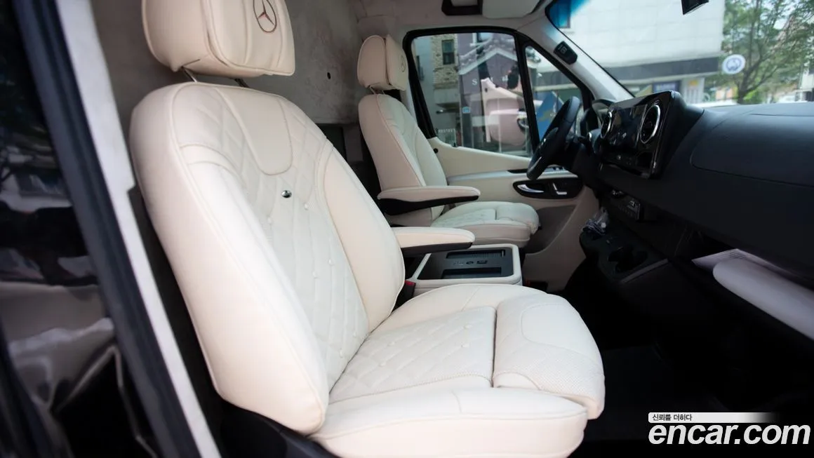 Mercedes-Benz Sprinter 2023 из KR, фото 3