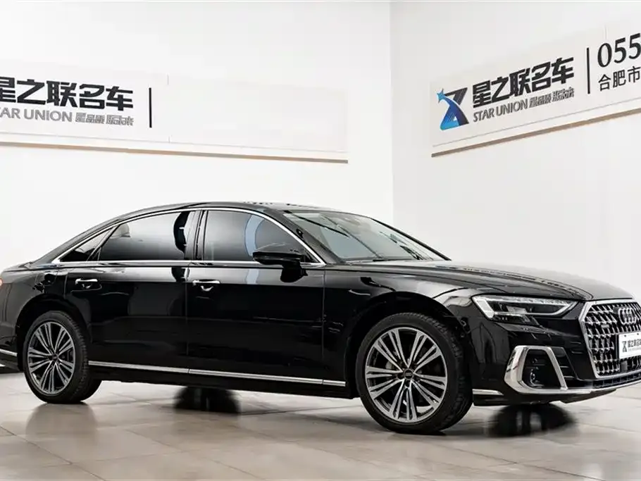 Audi A8 — фото 3