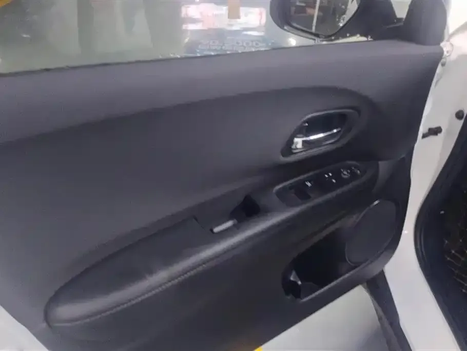 Honda Vezel 2021 из CN, фото 3