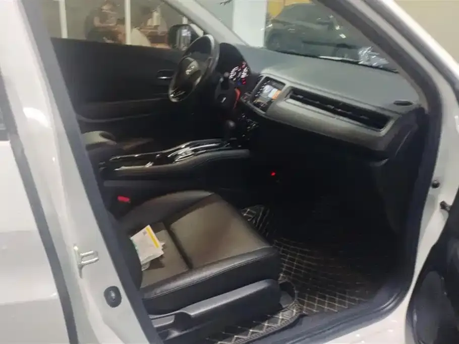 Honda Vezel 2021 из CN, фото 6