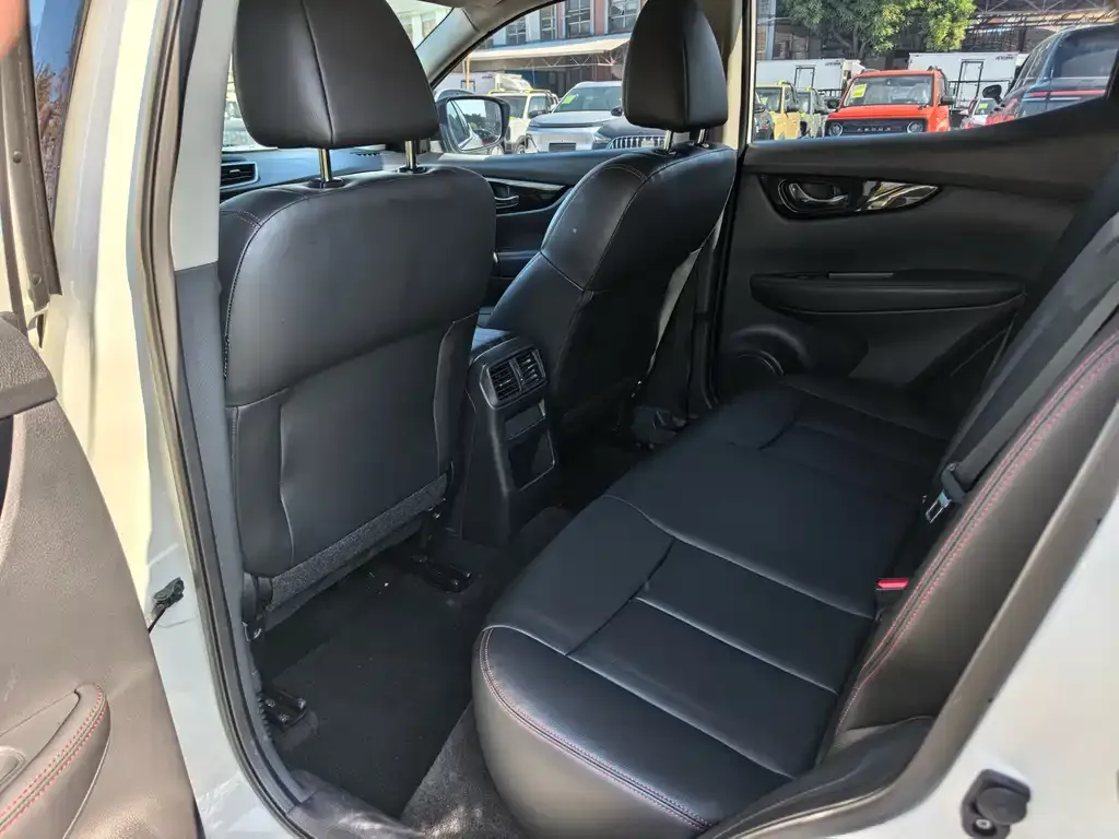 Nissan Qashqai 2021 из CN, фото 8