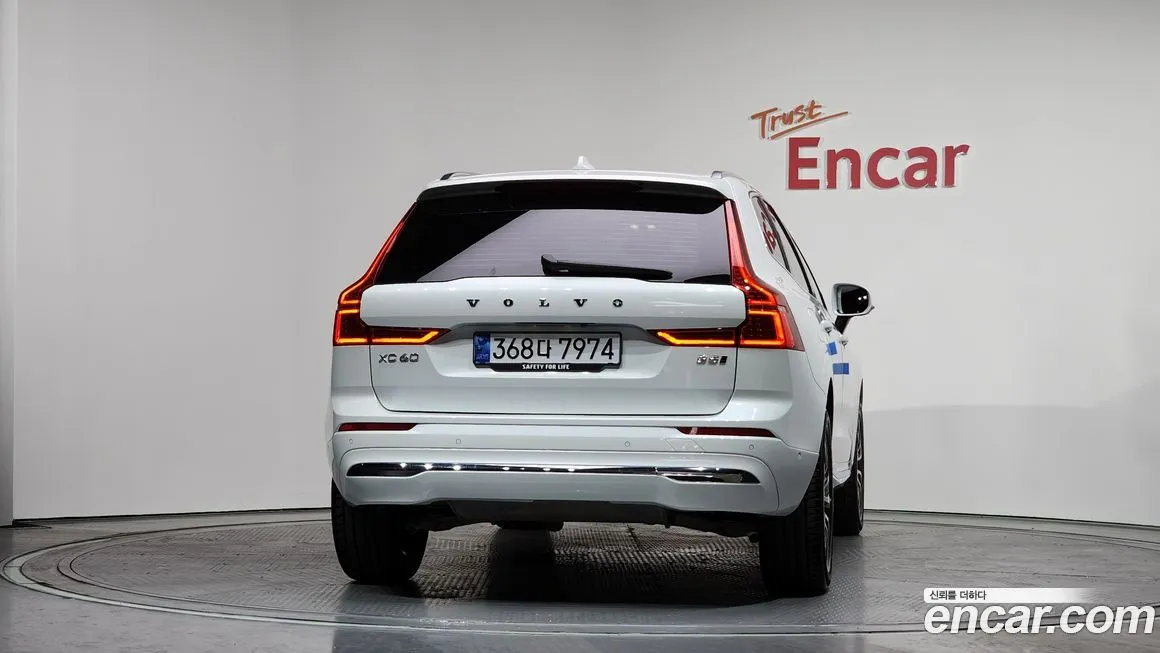 Volvo XC60 2024 из KR, фото 3