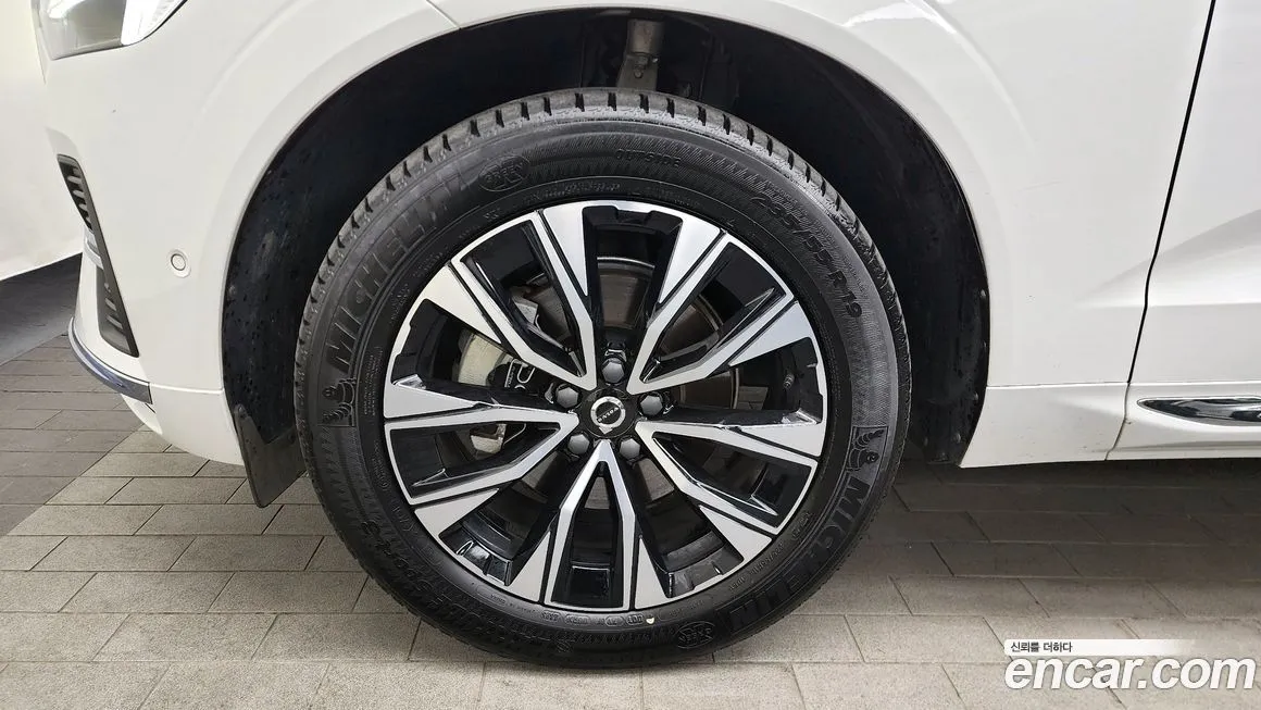 Volvo XC60 2024 из KR, фото 7