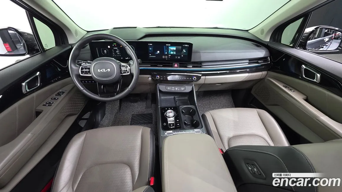 Kia Carnival — фото 8