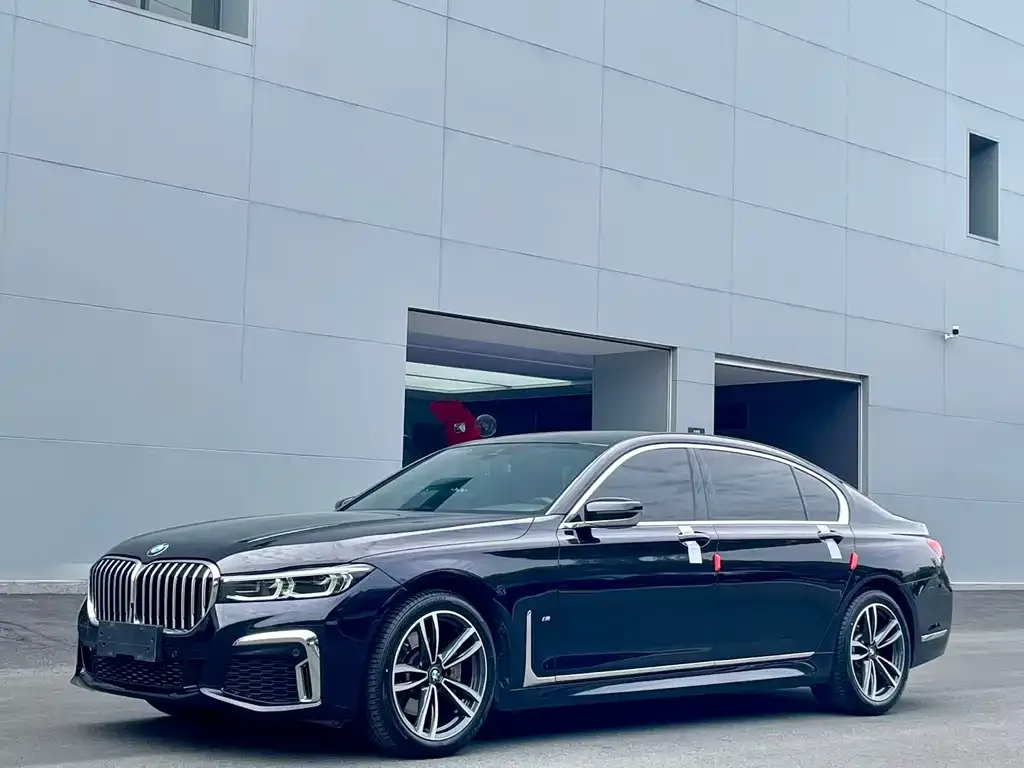 BMW 7 Series 2021 из CN, фото 1