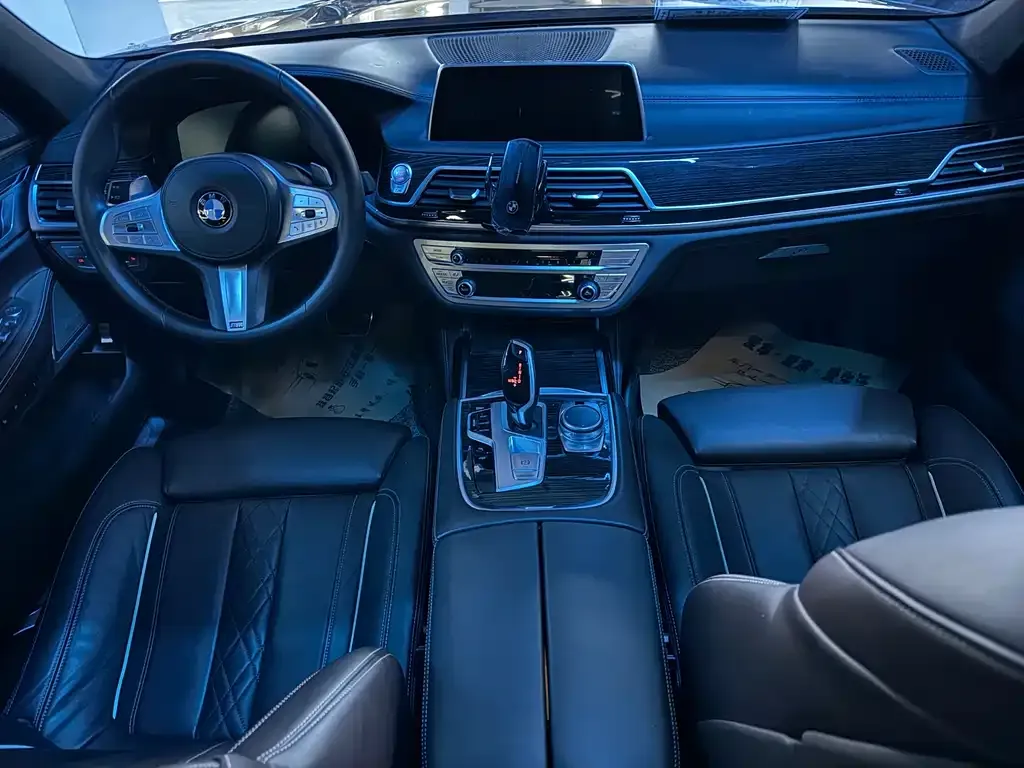 BMW 7 Series 2021 из CN, фото 5