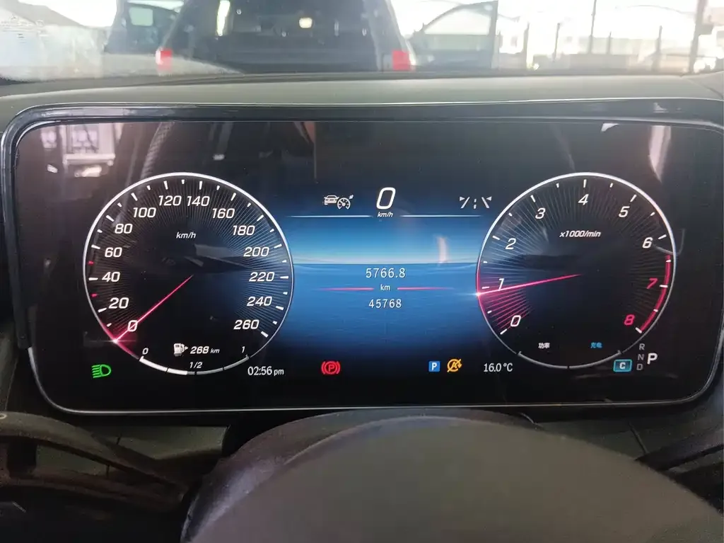 Mercedes-Benz GLC 2023 из CN, фото 2