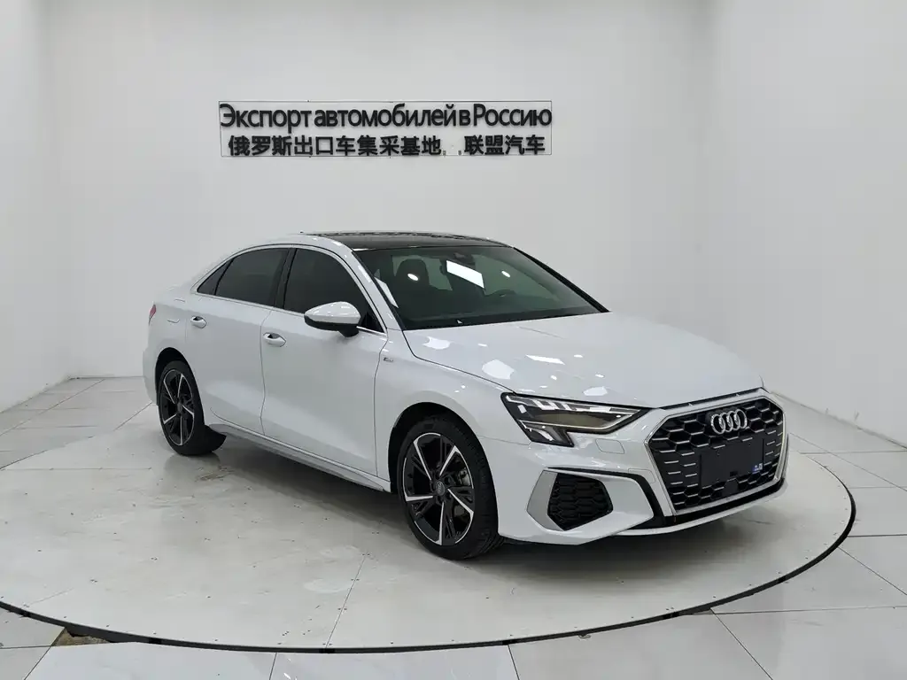 Audi A3 2022 из CN, фото 1