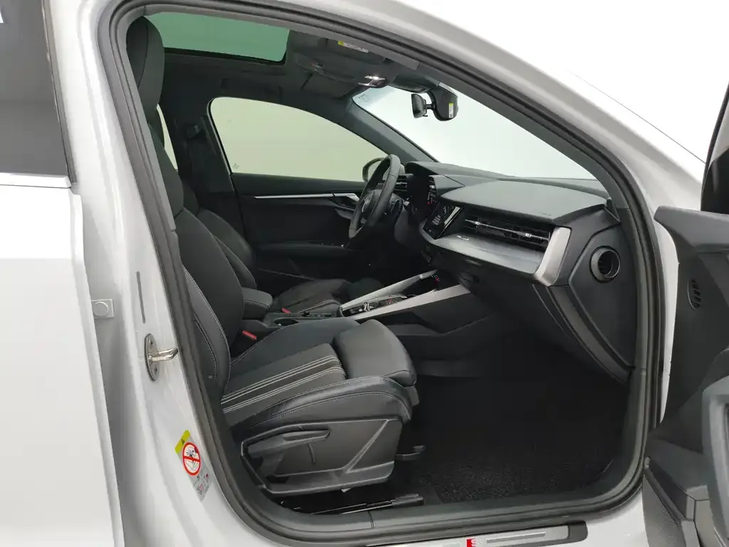 Audi A3 2022 из CN, фото 5